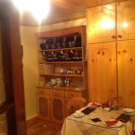 Leens Bed & Breakfast